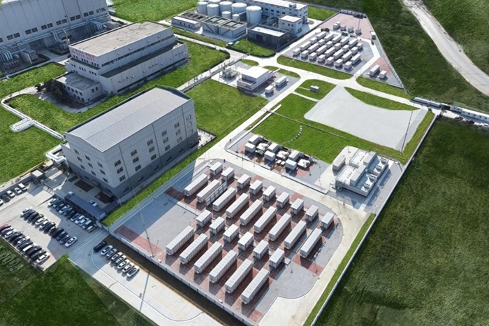 101MW/205MWh！国内首个四类技术融合的新型储能项目成功并网